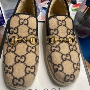 Brand new men's Gucci slippers size 9